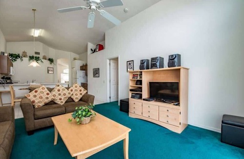 Westridge House | Villa Near Disney 4 Bd 3 Bt with Private Pool Quiet Comminuty