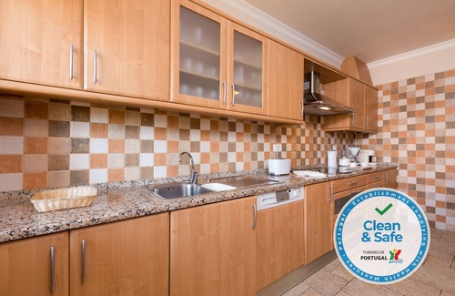 Gale Villa | Villa near the Galé beach with swimming pool and tastefully decorated