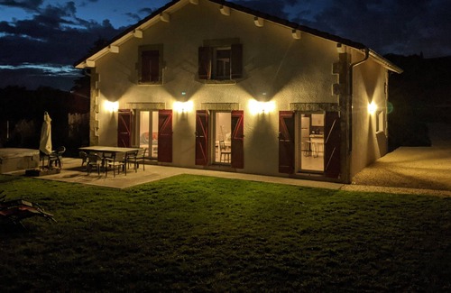 Le Grand Serre Villa | Villa Neuve, au Calme, Avec spa et Sauna. Idéale Famille et Amis