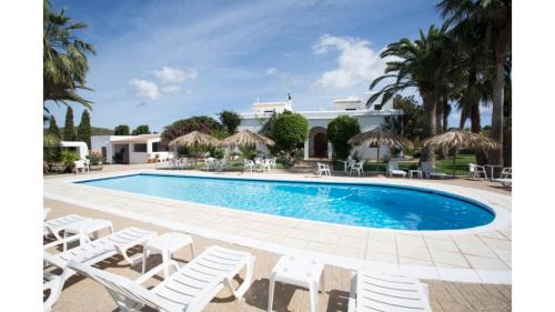 Sant Rafael de Sa Creu Villa | Villa Nieves is a beautiful villa set in a rural location yet it is still only a 5 minute drive from San Antonio and San Rafael