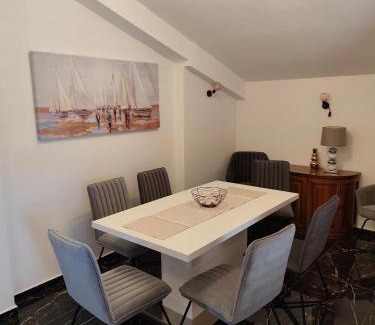 Porat Apartment | Villa Niko