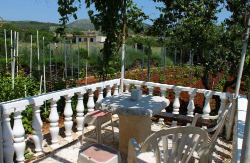 Gustirna House | Villa Nina & Mateja