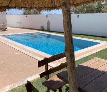 Aghir Villa | VILLA NOUR DJERBA plain pied haut de gamme piscine proche de la plage