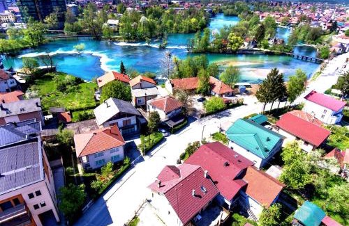 Mali Radic Villa | Villa Nour El Donya - Your Touch of Home in the River-Heart of Bihać