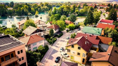 Mali Radic Villa | Villa Nour El Donya - Your Touch of Home in the River-Heart of Bihać