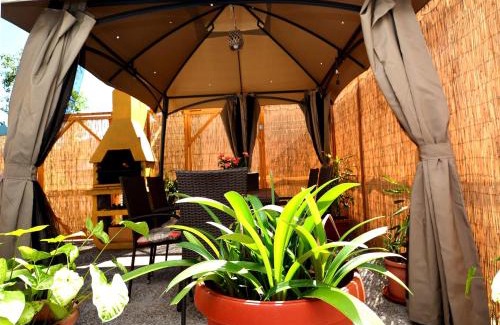 Mali Radic Villa | Villa Nour El Donya - Your Touch of Home in the River-Heart of Bihać