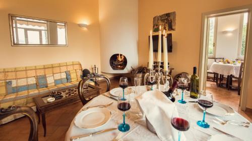 Perugia House | Villa Nuba, residenza di charme con terrazza panoramica privata, camino a legna,jacuzzi, ogni comfort in campagna e a solo 5 minuti dal cuore del centro storico di Perugia