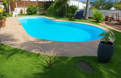 Bourg-Murat Villa | Villa O'rizon Bleu - Piscine XXL et vue mer panoramique sur St Gilles les Bains