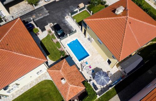 Klimno Villa | Villa Oasis
