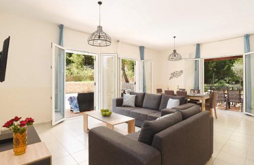 Archangelos Villa | Villa Olympios Springs by Villa Plus