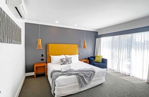 Lovedale Apartment | Villa On The Green
