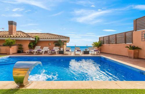 Lloret de Mar House | Villa Origami