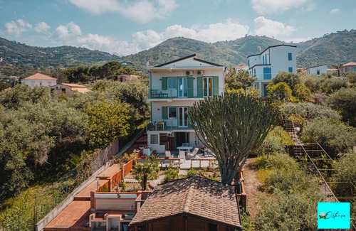 Mazzaforno Villa | Villa Ortensia