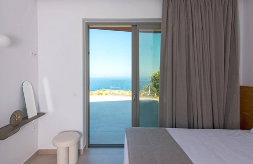 Rodhia Villa | Villa P- Deluxe Sea View Suite
