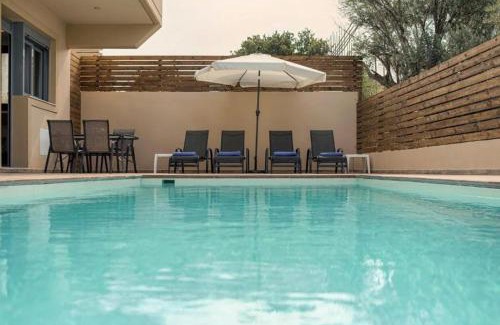 Kremasti Apartment | Villa Pandesia