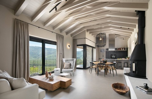 Sveti Bartol Villa | Villa Panorama del Tartufo for 6 people in Central Istria with spa & truffle hunting experience