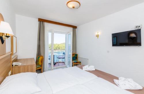 Stikovica Hotel | Villa Paradiso 2