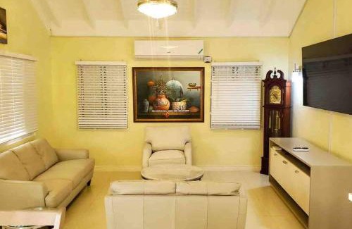 St. Ann's Bay House | Villa Paradiso