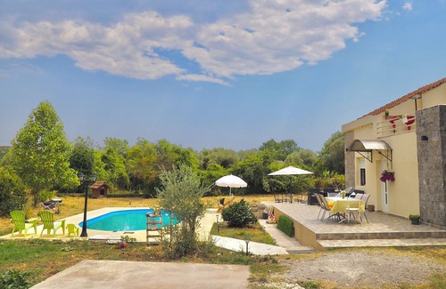 Seoca Apartment | Villa Paraiso with Pool