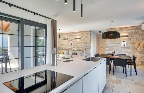 Prodol Villa | Villa Paronich