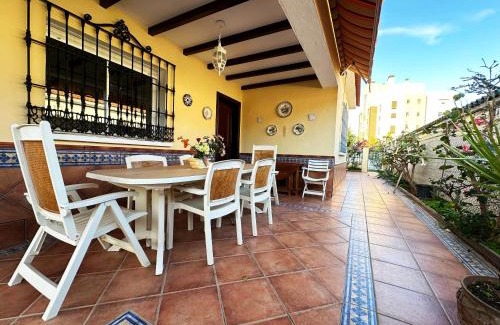 Torremolinos House | Villa Pepita - 3 dormitorios - 350 metros playa - Piscina
