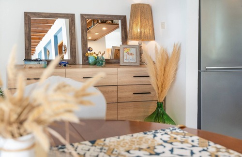 Alinda Villa | Villa 'Peristeri' with Sea View, Wi-Fi and Air Conditioning