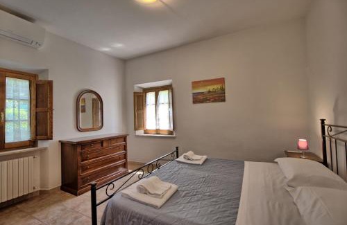 San Macario In Monte Villa | Villa Picchio by PosarelliVillas