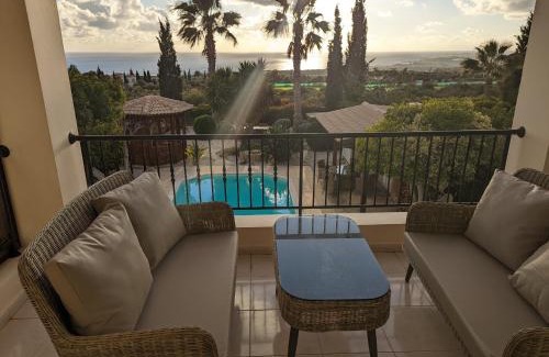 Kouklia Villa | Villa Pontus - stunning views & privacy in beautiful garden with pool & hot tub