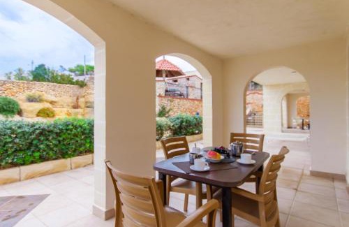 Santa Maria Estate Apartment | Villa & Pool Apartments in Mellieha Bay