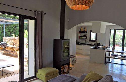 Eygalieres Villa | Villa, private heated pool, beautiful view of the Alpilles, air-conditioned