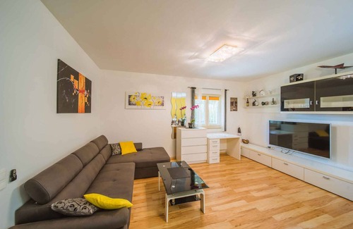 Musalez Villa | Villa quiet area with pool