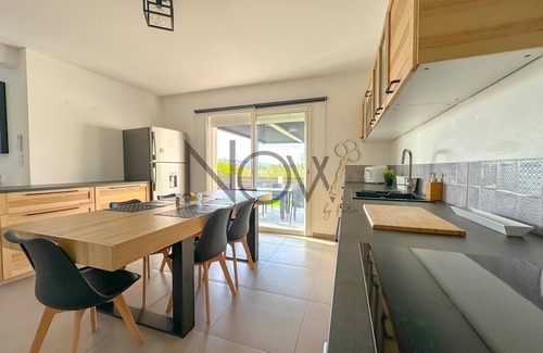 L'Isle-sur-la-Sorgue Villa | Villa Récente Avec Piscine au Pied du Luberon !