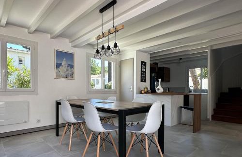 La Palmyre House | Villa rénovée à La Palmyre pour 6 pers. - Patio, wifi, proche plage et commerces - FR-1-705-85