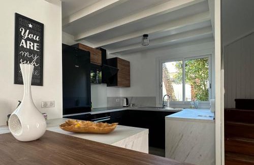 La Palmyre House | Villa rénovée à La Palmyre pour 6 pers. - Patio, wifi, proche plage et commerces - FR-1-705-85