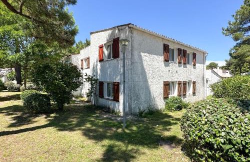 La Palmyre House | Villa rénovée à La Palmyre pour 6 pers. - Patio, wifi, proche plage et commerces - FR-1-705-85