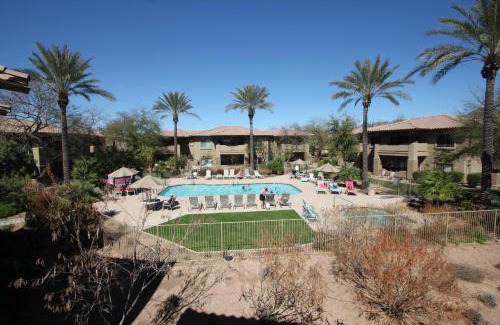 North Scottsdale Apartment | Villa Raintree