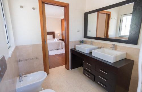 Alvor Villa | Villa Ria Rose, Alto da Ria 23 - jacuzzi and beach