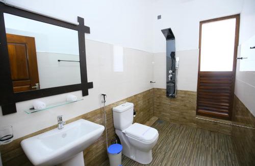 Illukkumbura House | Villa Ronalika