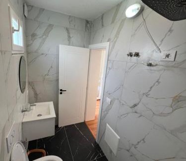 Shkoder County House | Villa S M