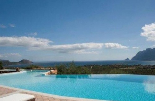 Porto San Paolo House | Villa Salamandra is a Luxury Villa Rentals in Sardinia