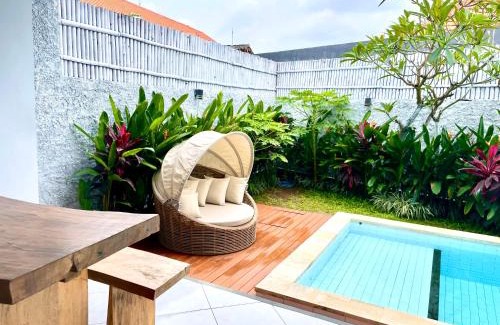 Berawa House | Villa Searra - Ocean Breeze Boutique Hotel Hideaway Rooms