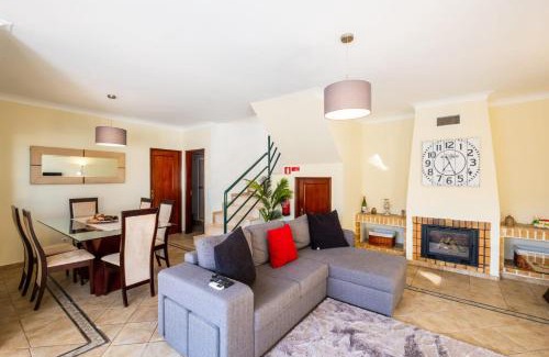 Urbanizacao dos Calicos Villa | Villa Sequeira - Private Pool - Free WIFI - BY BEDZY