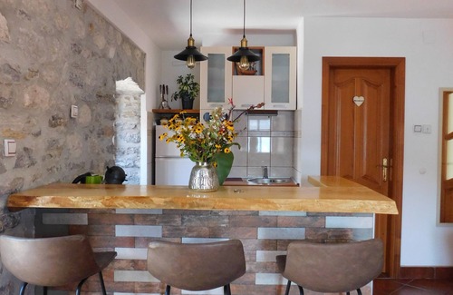 Lepetane Apartment | Villa Serventi, Apartment with Sea View Balcony