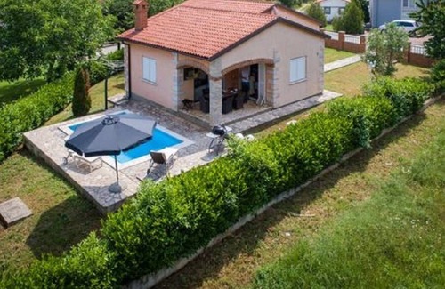 Salakovci House | Villa Slaven with pool in a quiet location