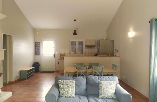Chalais House | Villa Sorbier, with 3 bedrooms, a private heated pool, air-conditioning, Wifi.