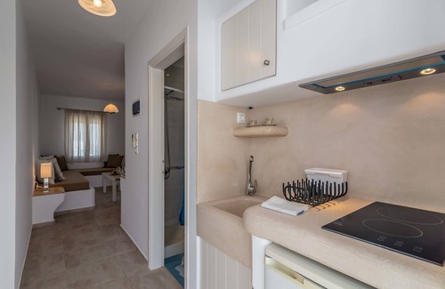 Apollonia House | Villa Sosanna