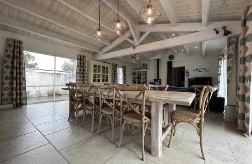 Saint-Denis-d'Oleron House | Villa spacieuse avec piscine privée, WiFi gratuit et jardin clos, à proximité de la mer et du centre-ville - FR-1-246A-279