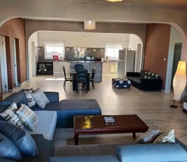 Antananarivo Avaradrano Villa | Villa Spacieuse et Confort