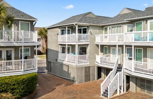 Myrtle Beach House | Villa Steps to Ocean Private Garage Breathtaking View