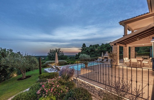 Strpacici Villa | Villa Sterpazzi with Sea View, private Pool, Sauna and Jacuzzi - near Poreč